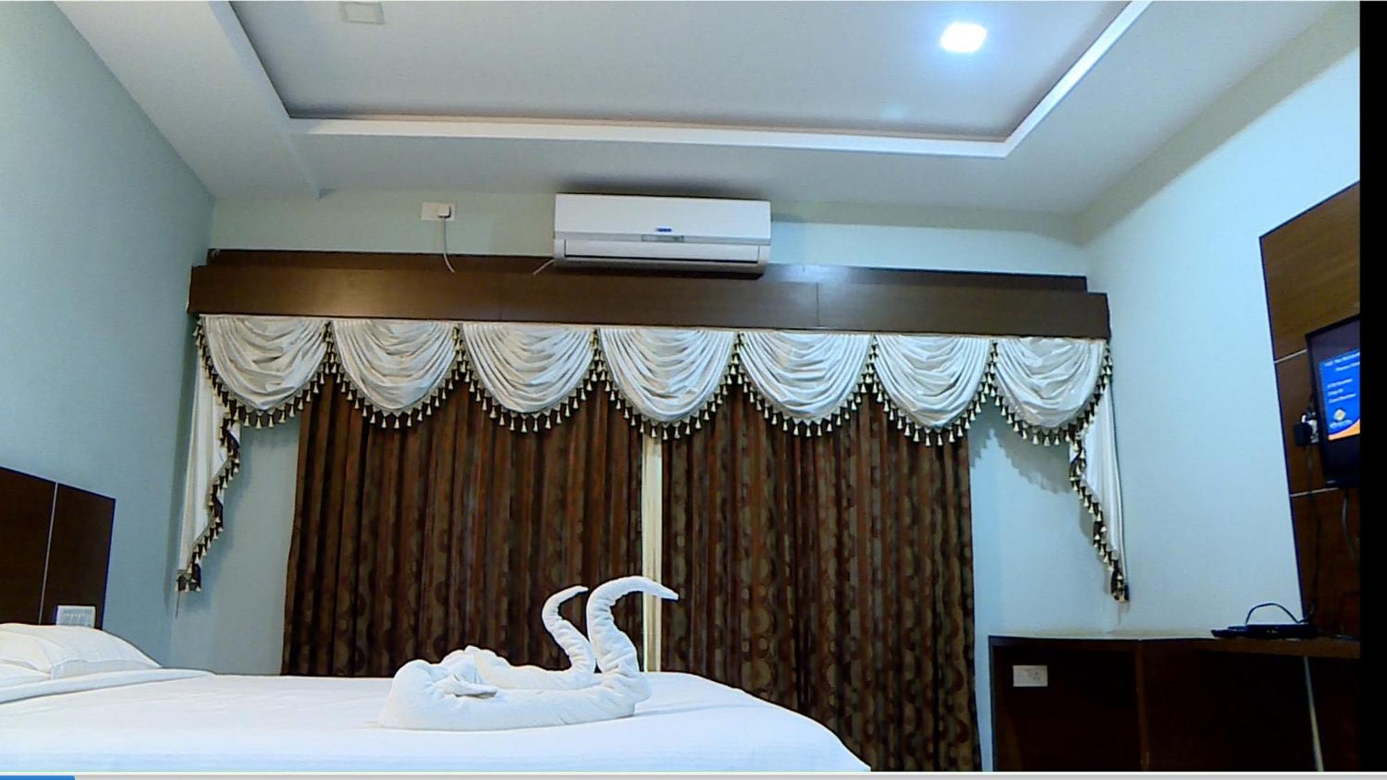 Nijaguna Resorts Chamrajnagar Luaran gambar