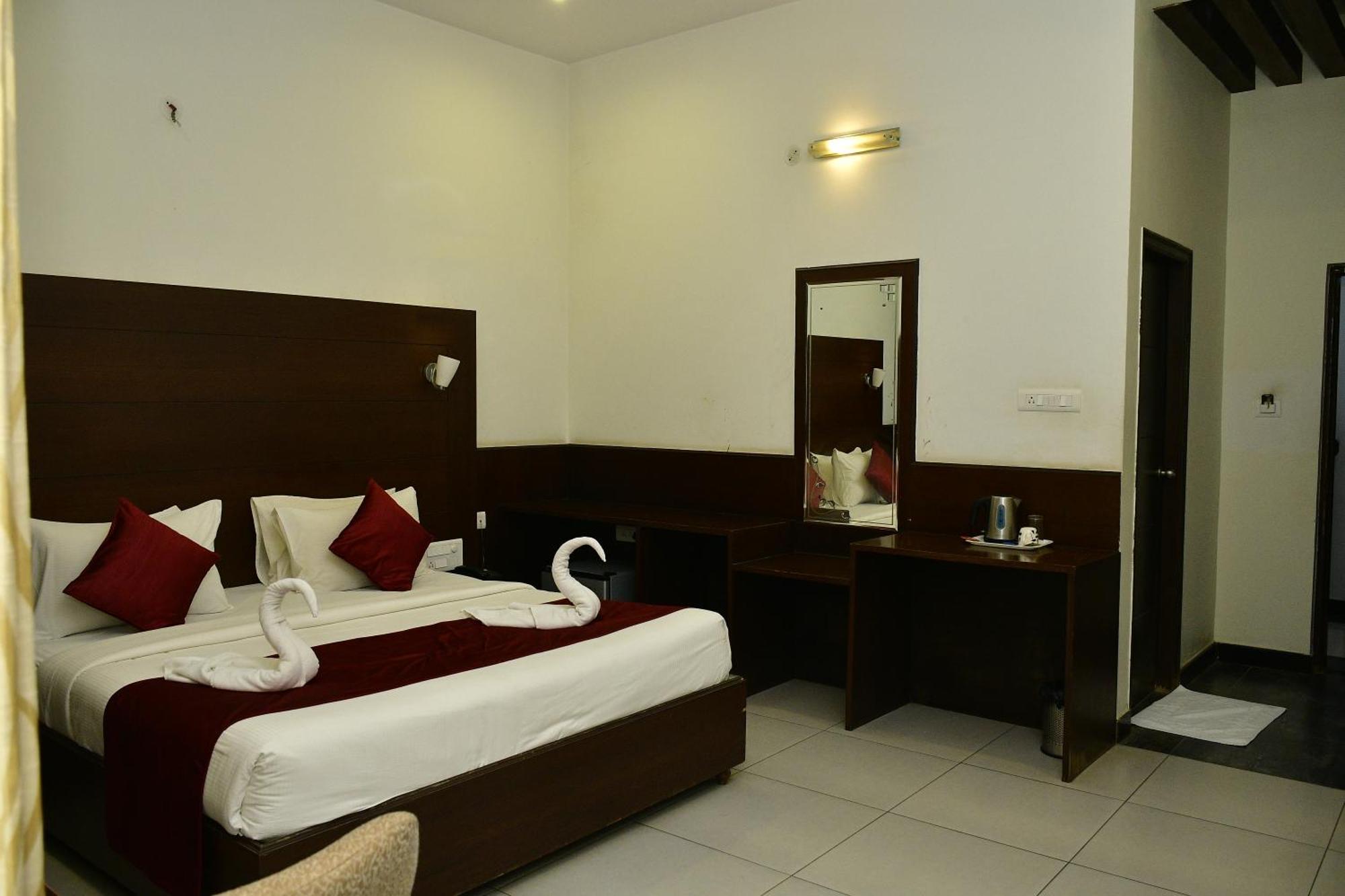Nijaguna Resorts Chamrajnagar Luaran gambar