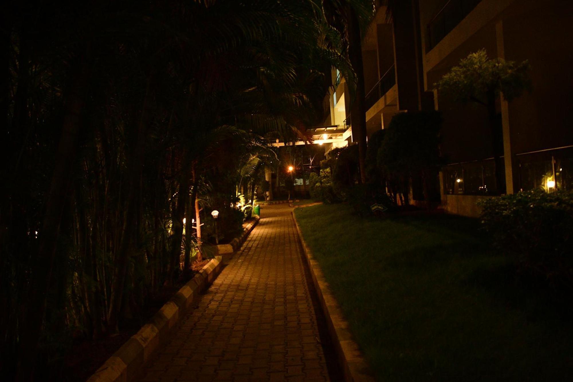 Nijaguna Resorts Chamrajnagar Luaran gambar