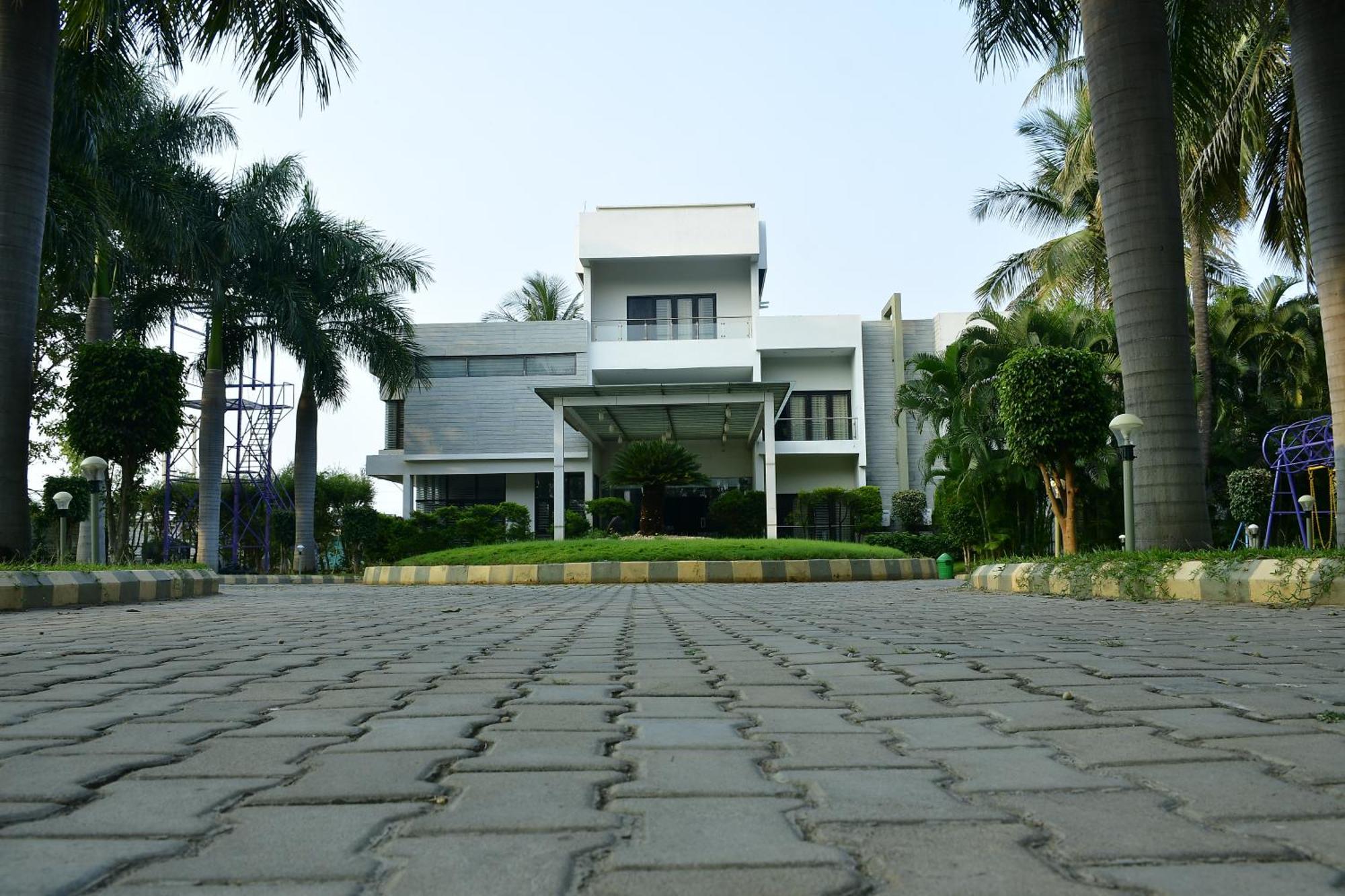 Nijaguna Resorts Chamrajnagar Luaran gambar